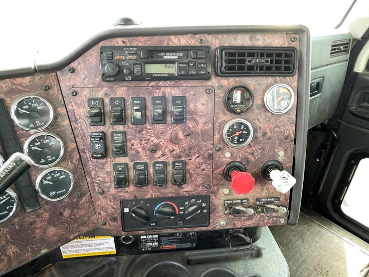 2000-international-9900-image-76