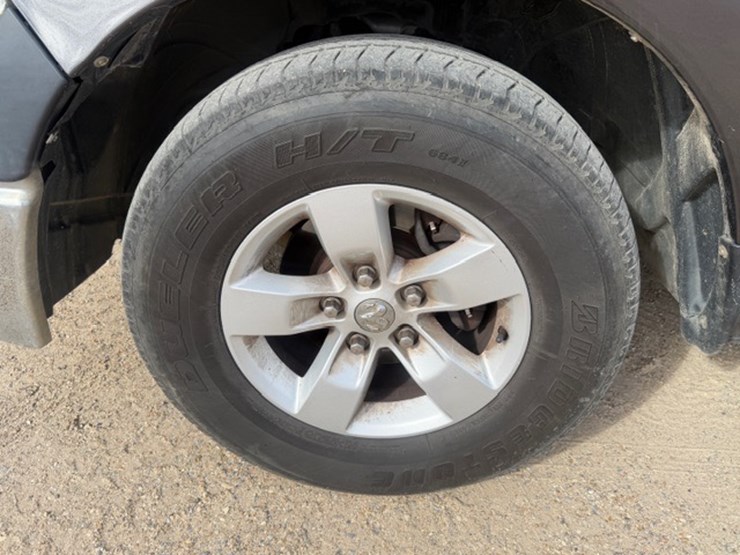 2014-dodge-ram-1500-image-17