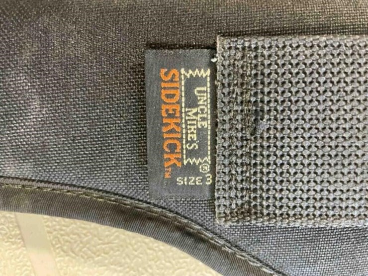 box-of-misc.-holsters-image-8