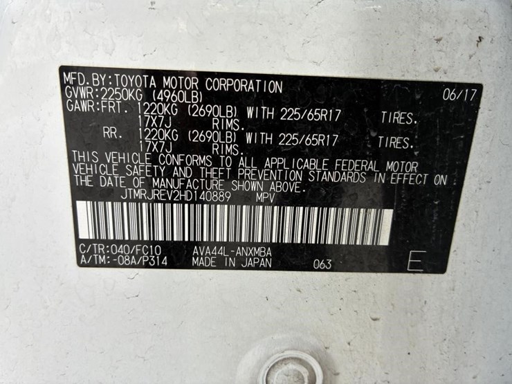 2017-toyota-rav4-image-19