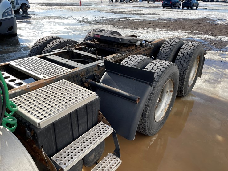 2012-international-prostar-image-14