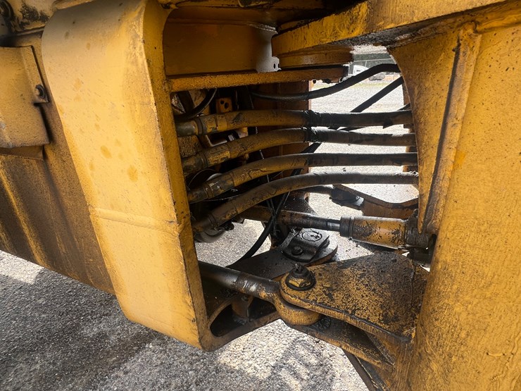 1992-john-deere-644-image-16