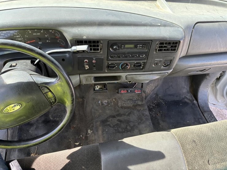 2002-ford-f450-image-13