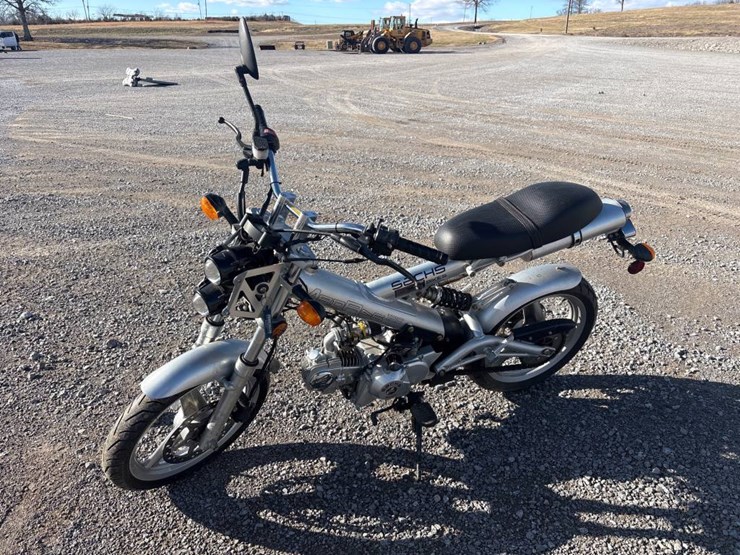 #30905-•-2010-sachs-bikes-madass-125-motorcycle-image-1