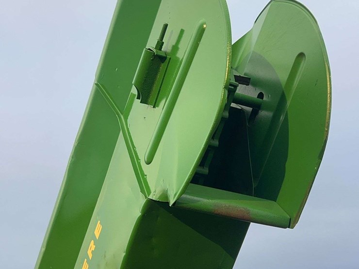 john-deere-227-image-51