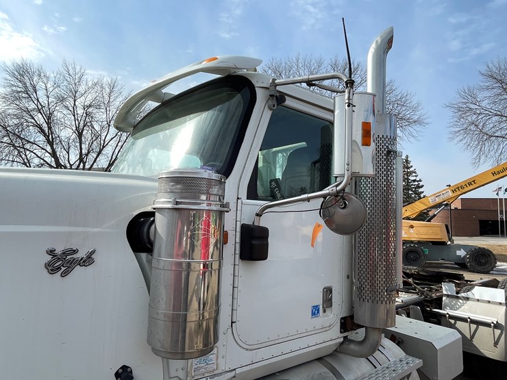 2000-international-9900-image-12