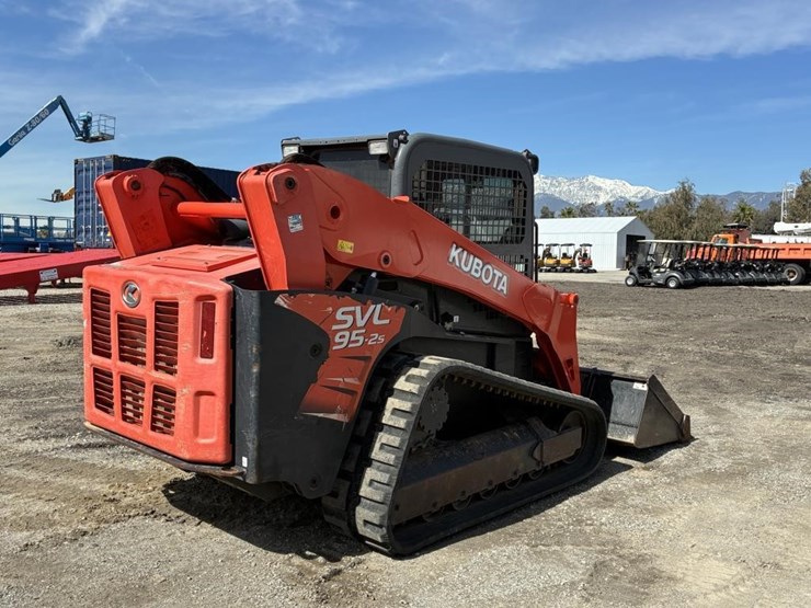 2018-kubota-svl95-2s-image-3
