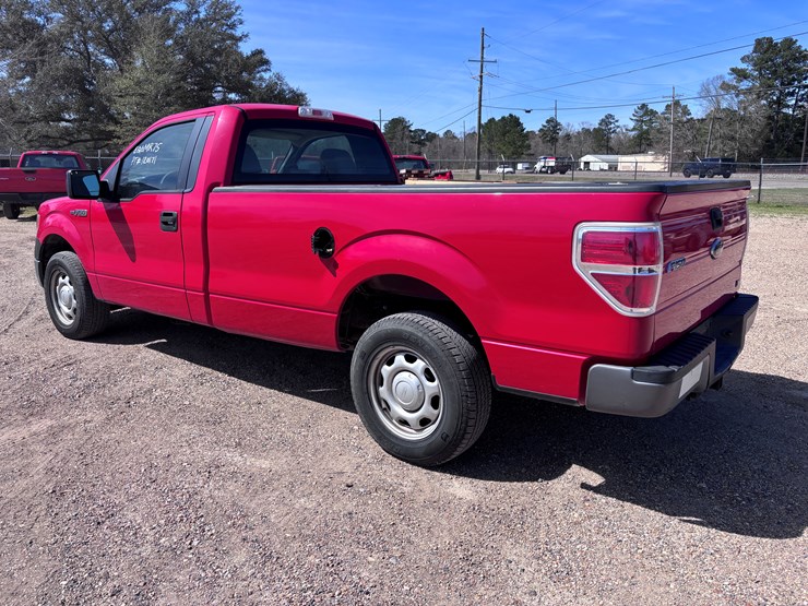 2010-ford-f150-xl-image-4
