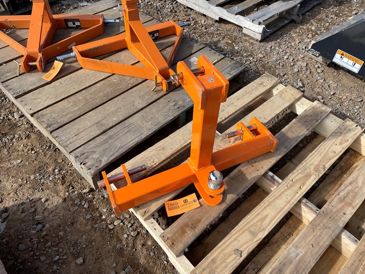 2026-caterpillar-10-image-1