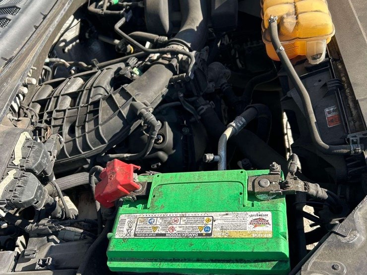 2016-ford-f150-image-8