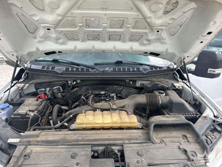 2020-ford-f150-image-9