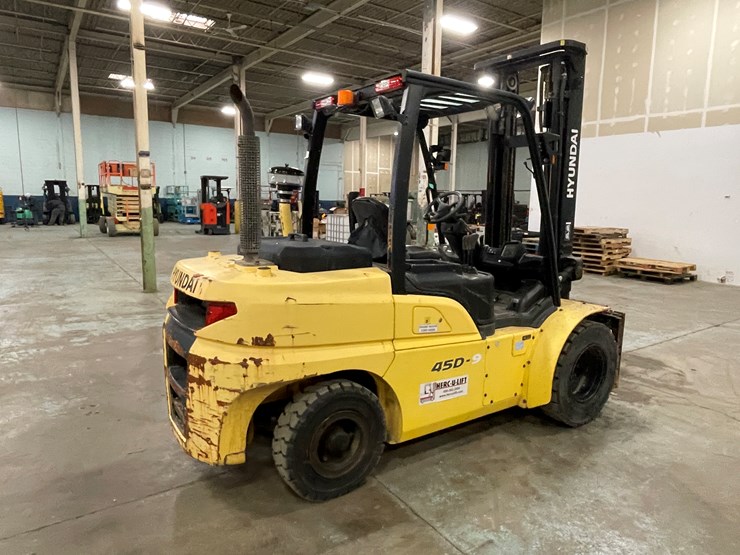 #161-•-2016-hyundai-45d-9-diesel-forklift-image-5