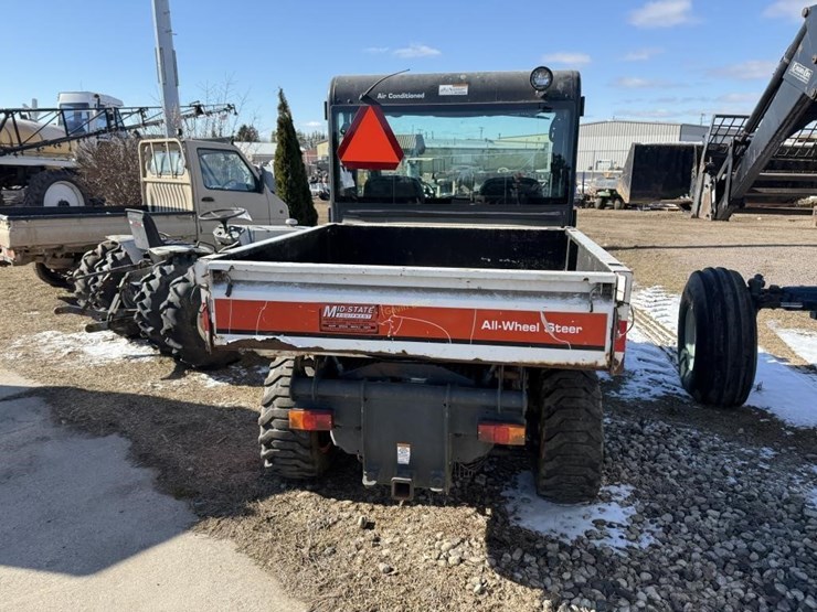 2014-bobcat-toolcat-5600-image-5