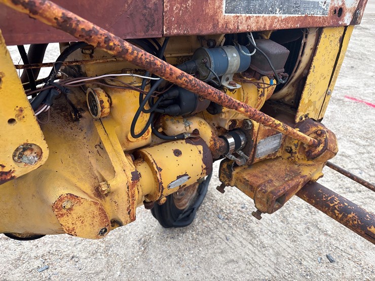 #1125-•-yellow-interior-cub-|-parts-or-repair-image-7