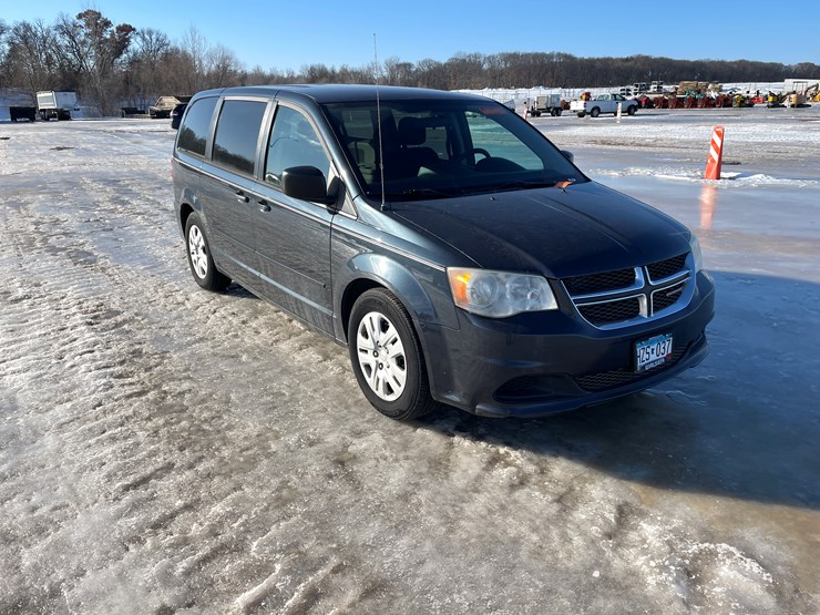 2013-dodge-grand-caravan-image-5