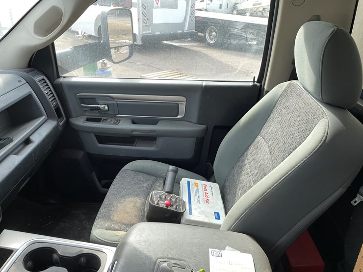 2017-dodge-ram-5500-image-71