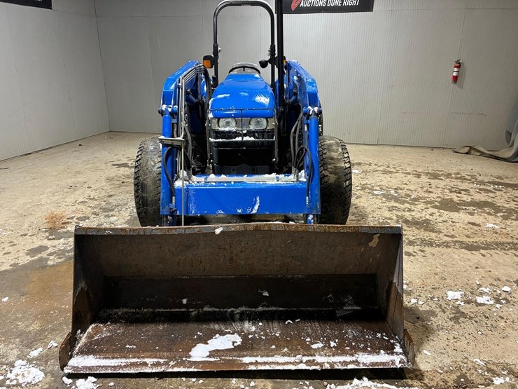 new-holland-tn65-image-8