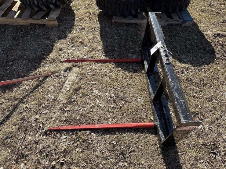 new-kivel-universal-attach-bale-spear-image-1