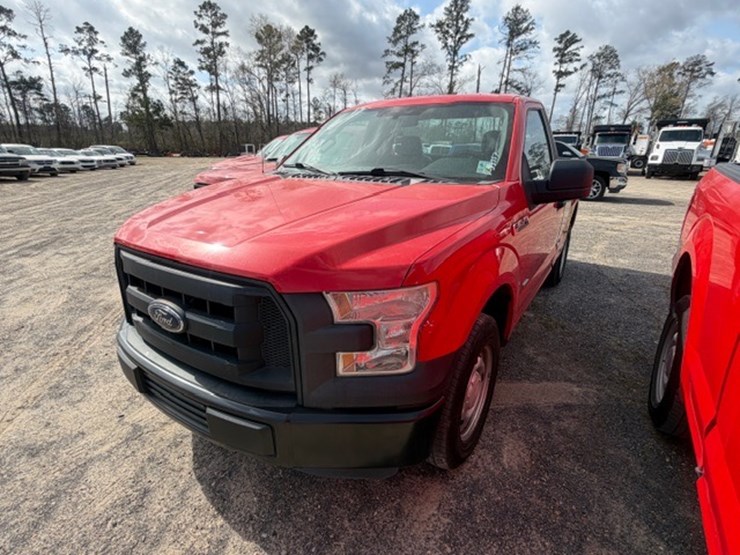 2016-ford-f150-xl-image-1