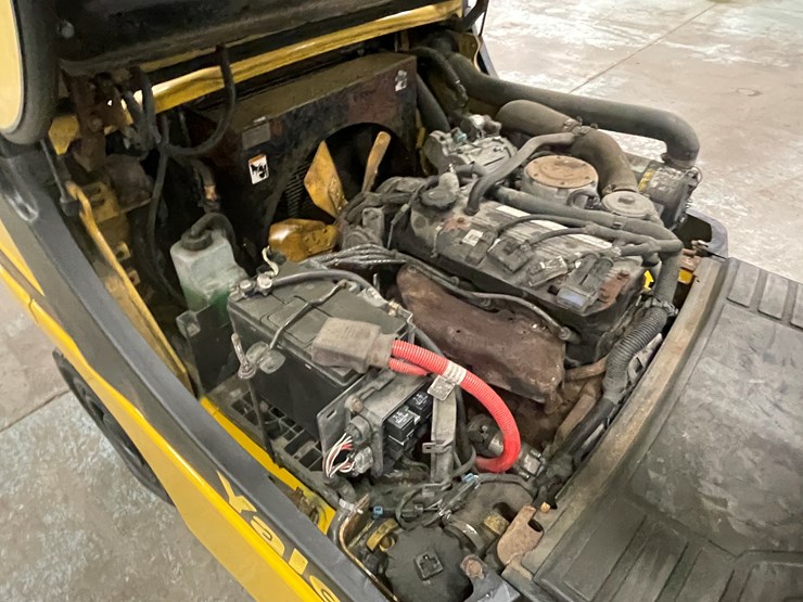 #176-•-2011-yale-propane-forklift-image-36