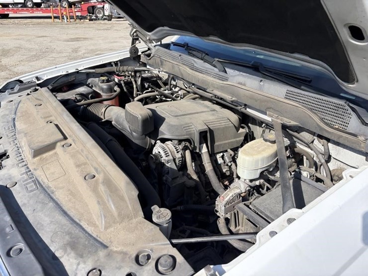 2017-chevrolet-silverado-2500-image-6