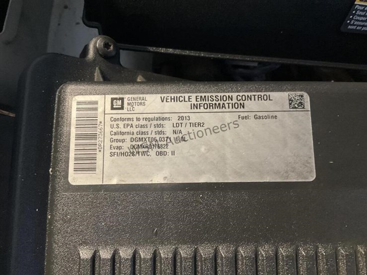 2013-chevrolet-tahoe-image-13