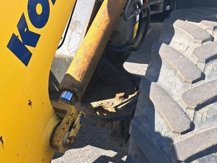 2011-komatsu-wa80-image-31