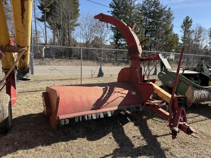 new-holland-38-image-3