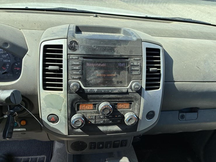 2018-nissan-frontier-sv-image-14