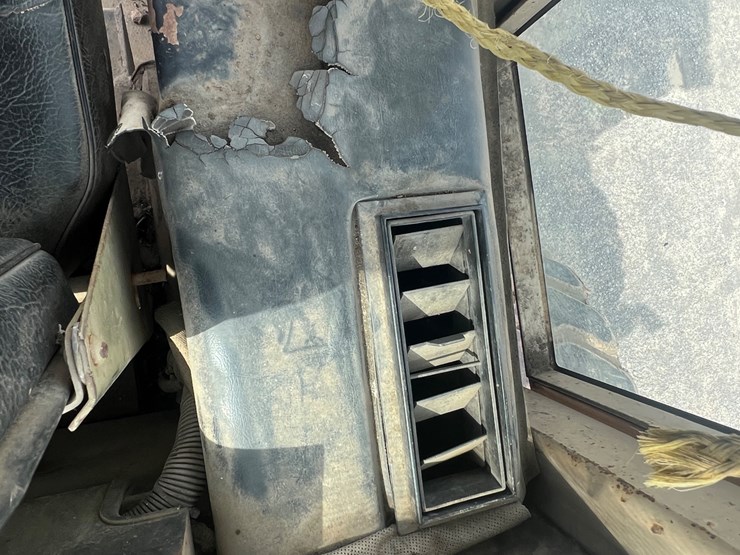 1992-john-deere-644-image-28