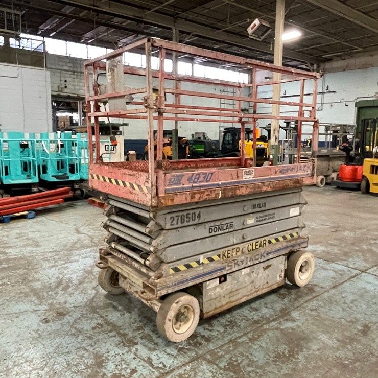 1999 SKYJACK SJIII4830