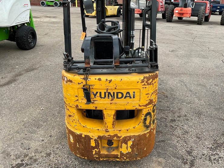 2019-hyundai-25lc-7a-image-6