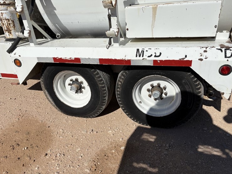 jays-inc-1000pd-t/a-bumper-pull-hydrovac-trailer-image-9