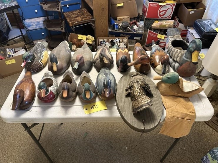 vintage-wooden-ducks-&-displays-image-1