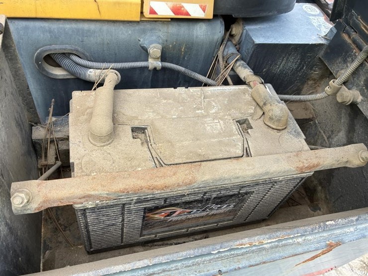 2004-komatsu-w200pt-wheel-loader-image-12