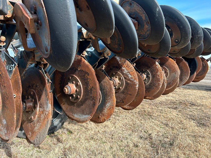 crusterbuster-4000-grain-drill-image-10