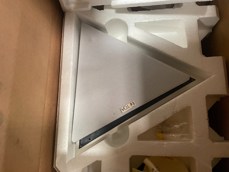 #7651-•-misc.-speakers,-electronic-parts-and-tripp-lite-battery-clips-image-11