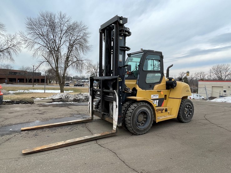 2018-caterpillar-dp135-image-1