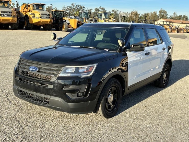 2018-ford-explorer-image-1