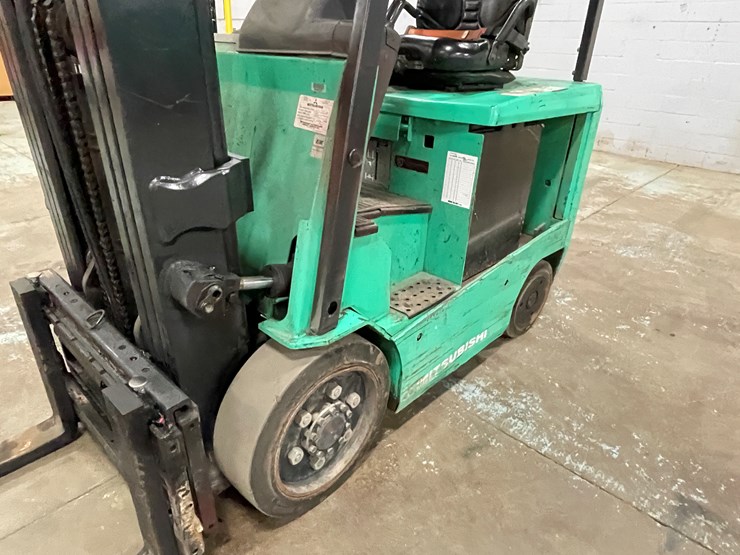 #166-•-2014-mitsubishi-electric-forklift-image-13
