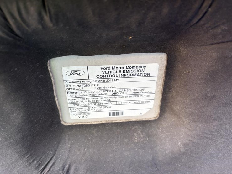 2012-ford-escape-image-8