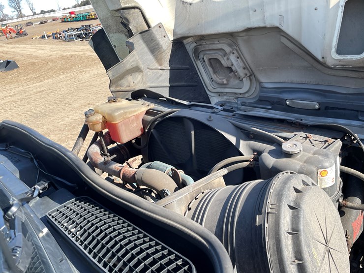 #1016-•-2007-international-plow-truck-(has-mn-title)-image-7