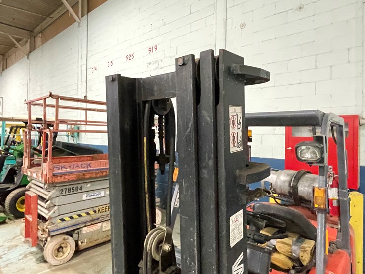 #170-•-world-lift-254-propane-forklift-image-11