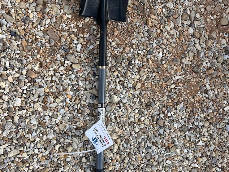 new-square-shovel-image-1