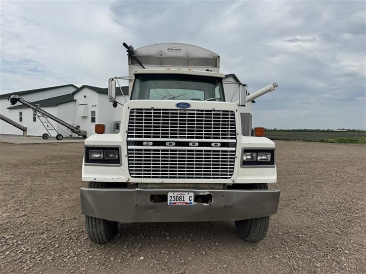 1985-ford-ltl9000-image-10