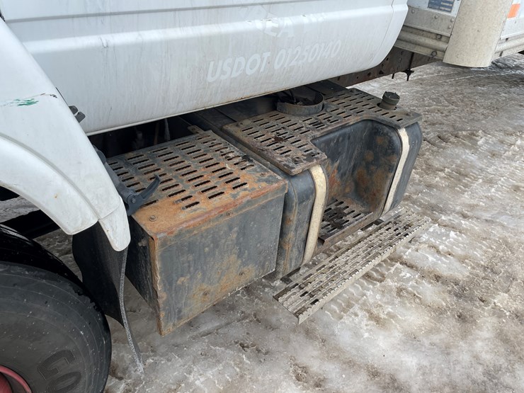 2001-caterpillar-3126-image-16