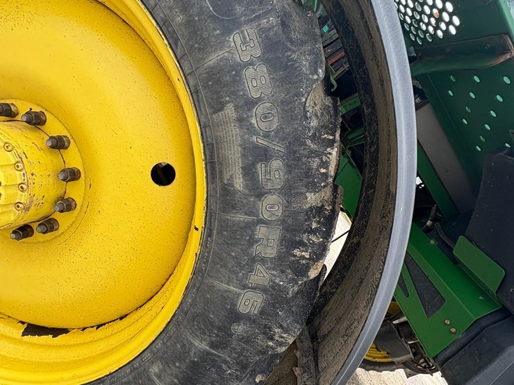 2019-john-deere-r-image-44