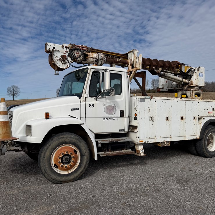 2002 FREIGHTLINER FL70