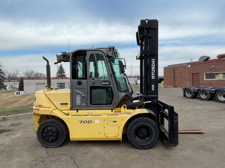 2016-hyundai-70d-9-image-4