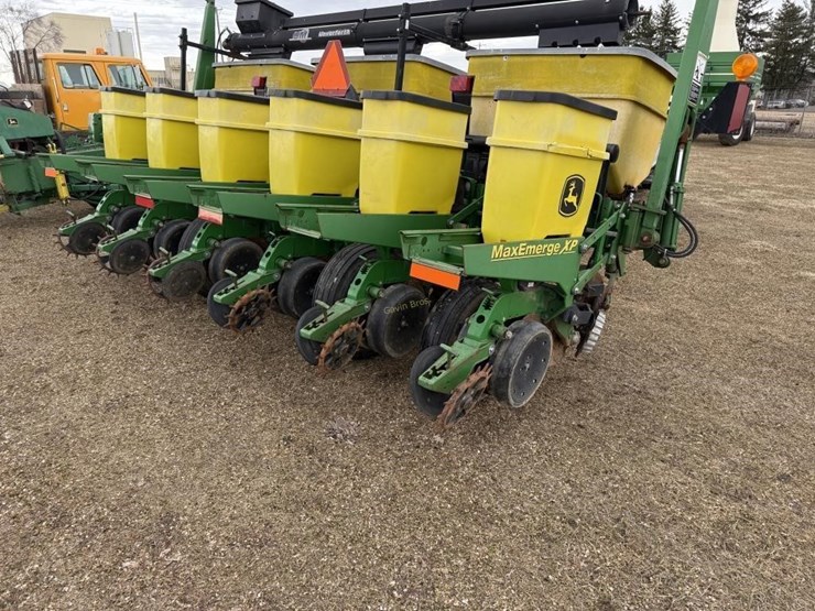 john-deere-1750-image-6